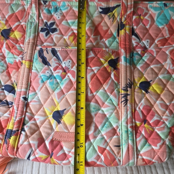 Vera Bradley Printed Cotton Vera Tote Bag Rain Forest Lily Coral Like New - Picture 5 of 6